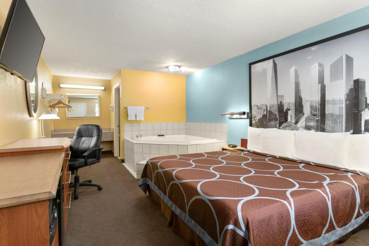 Super 8 By Wyndham Findlay Otel Dış mekan fotoğraf