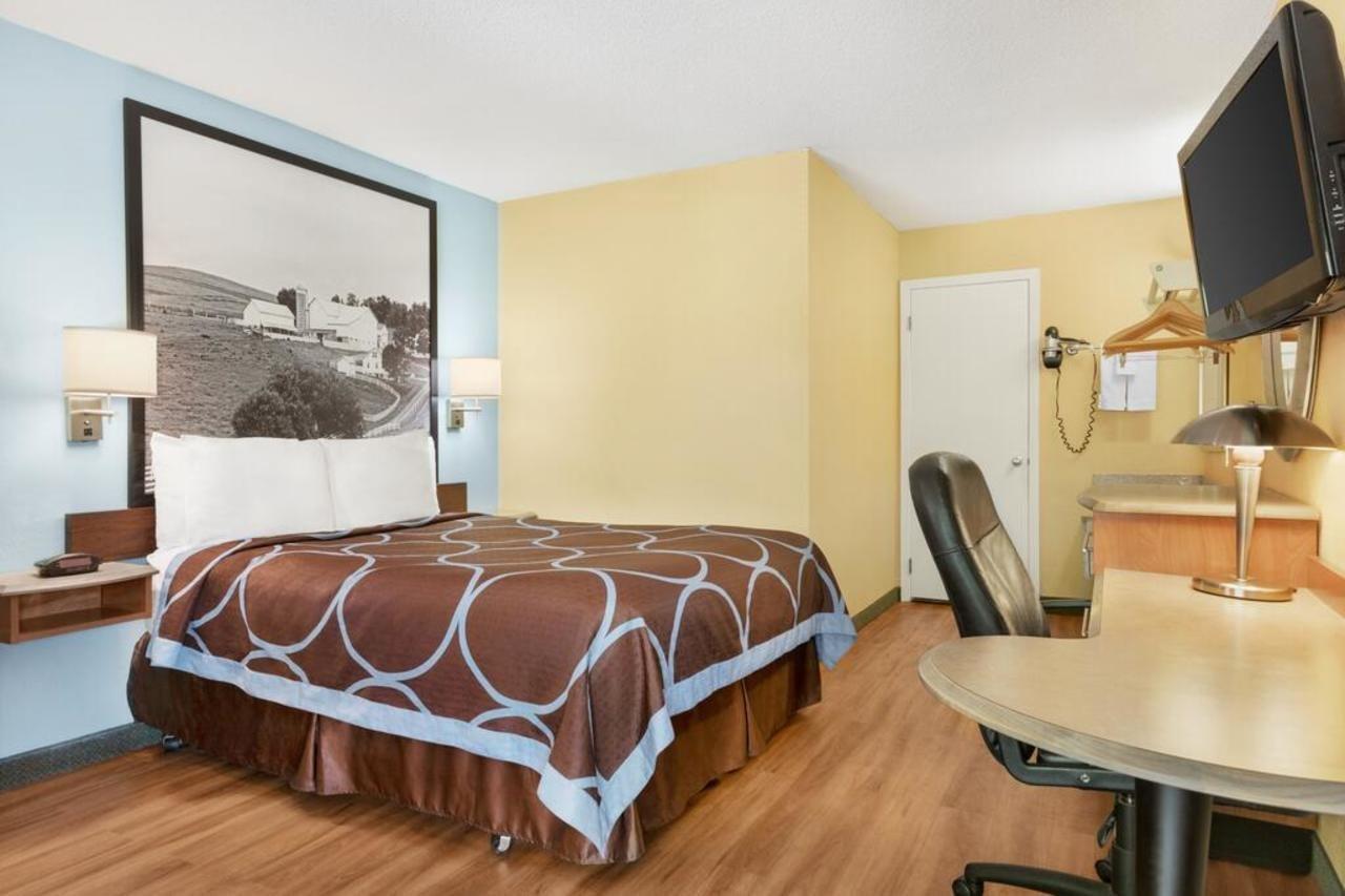 Super 8 By Wyndham Findlay Otel Dış mekan fotoğraf